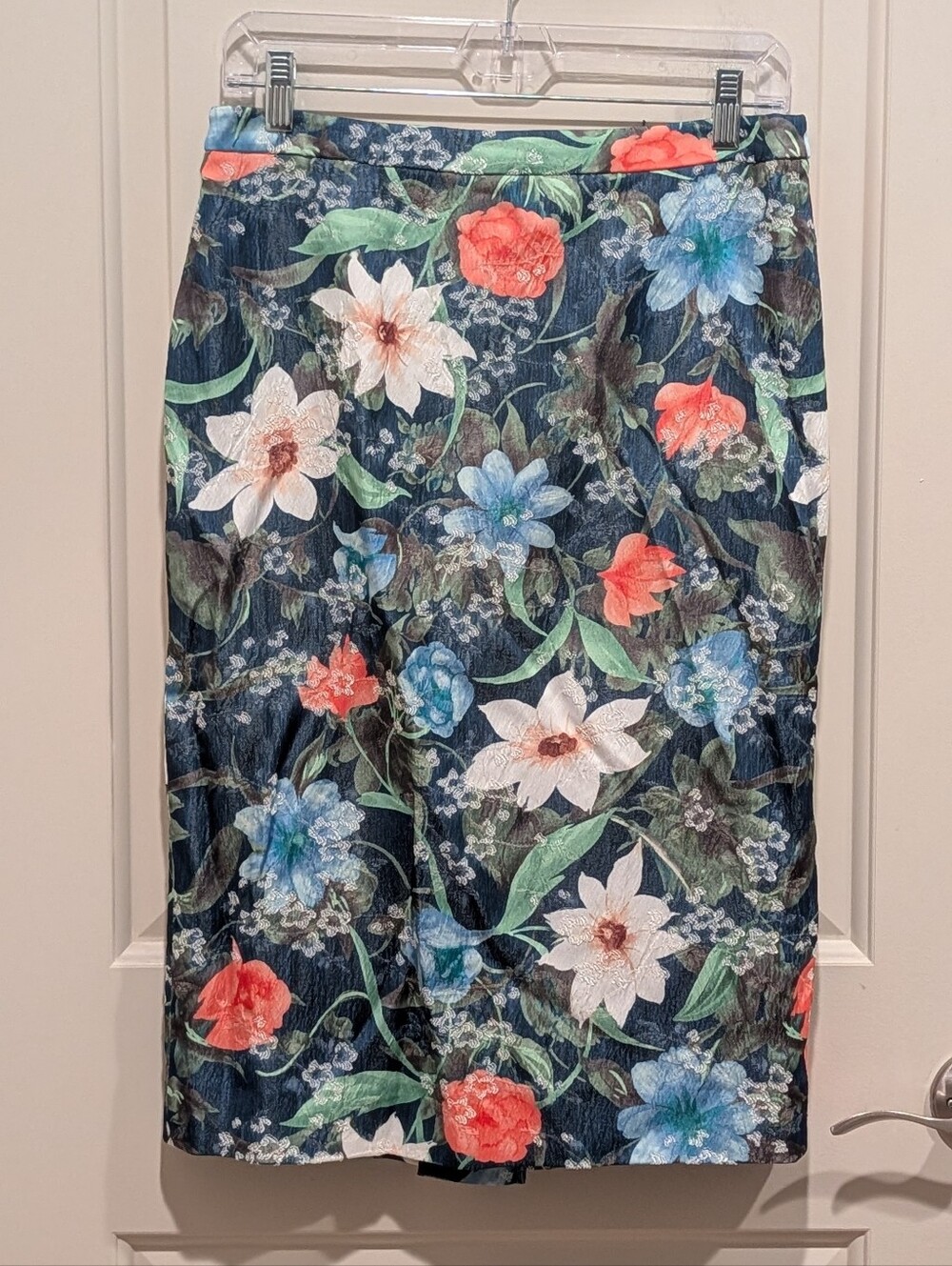 Carlisle Collection Tuleries Imperial Blue Floral Pencil Skirt Viscose Blend - 4 - Picture 8 of 9